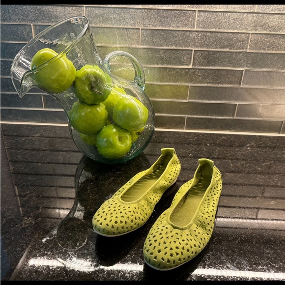 Ballerina Flats - Picture 3 of 4